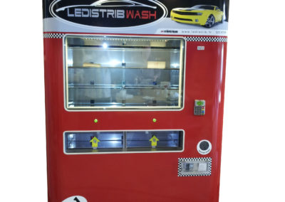 Distributeur automatique pour produits d'entretien automobile